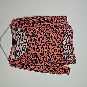 Seductions large orange and black camo cropped long sleeve shirt